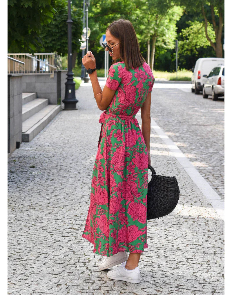 Robe Élégante Suzanne - Tissu Fluide et Coupe Sculptée à Col en V